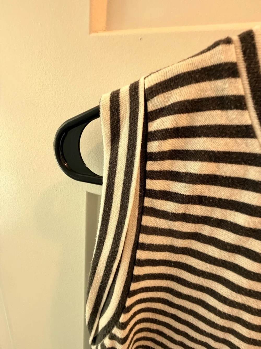 J.Crew Striped Tank Top XS Black White Sleeveless Casual Classic Stripe Tee
